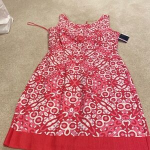 NWT Just Taylor pink and white shift dress